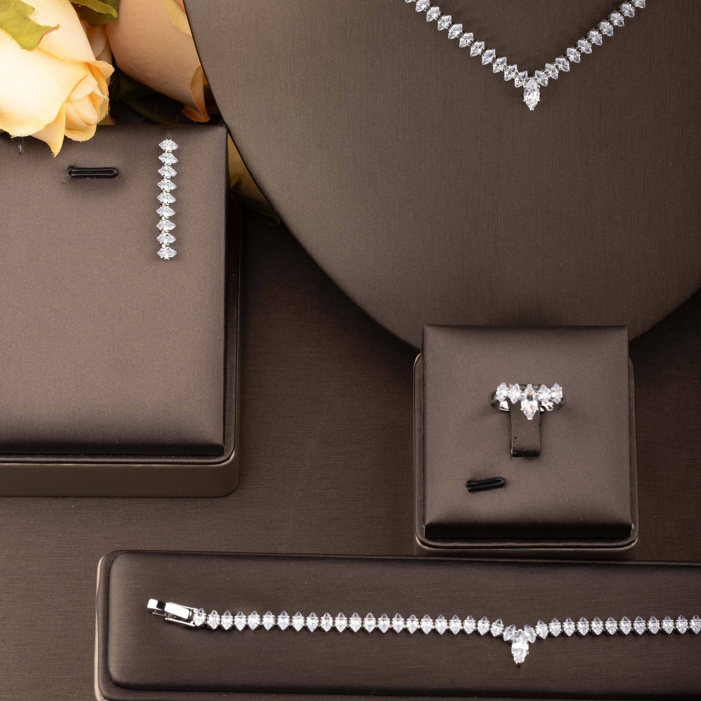 Elegant Copper V-Shaped Necklace and Jewelry Set with Crystal Zirconia - Ideal for Weddings, Parties, and Daily Wear, Includes Matching Earrings and Bracelet, Daily Wear Jewelry|Sparkling Accessories|Goldplated Copper, Vintage Jewelry