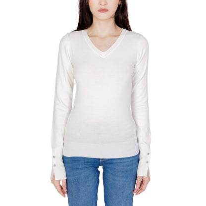 Guess White Cotton Tops & T-Shirt