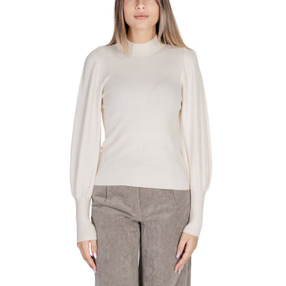 Vero Moda Cream Viscose Tops & T-Shirt